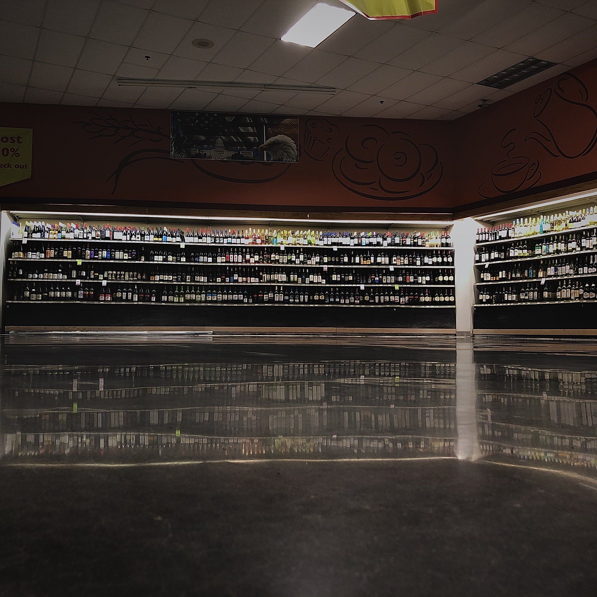 The inside of a grocery store with a sign on the wall that says ' healthy choices '