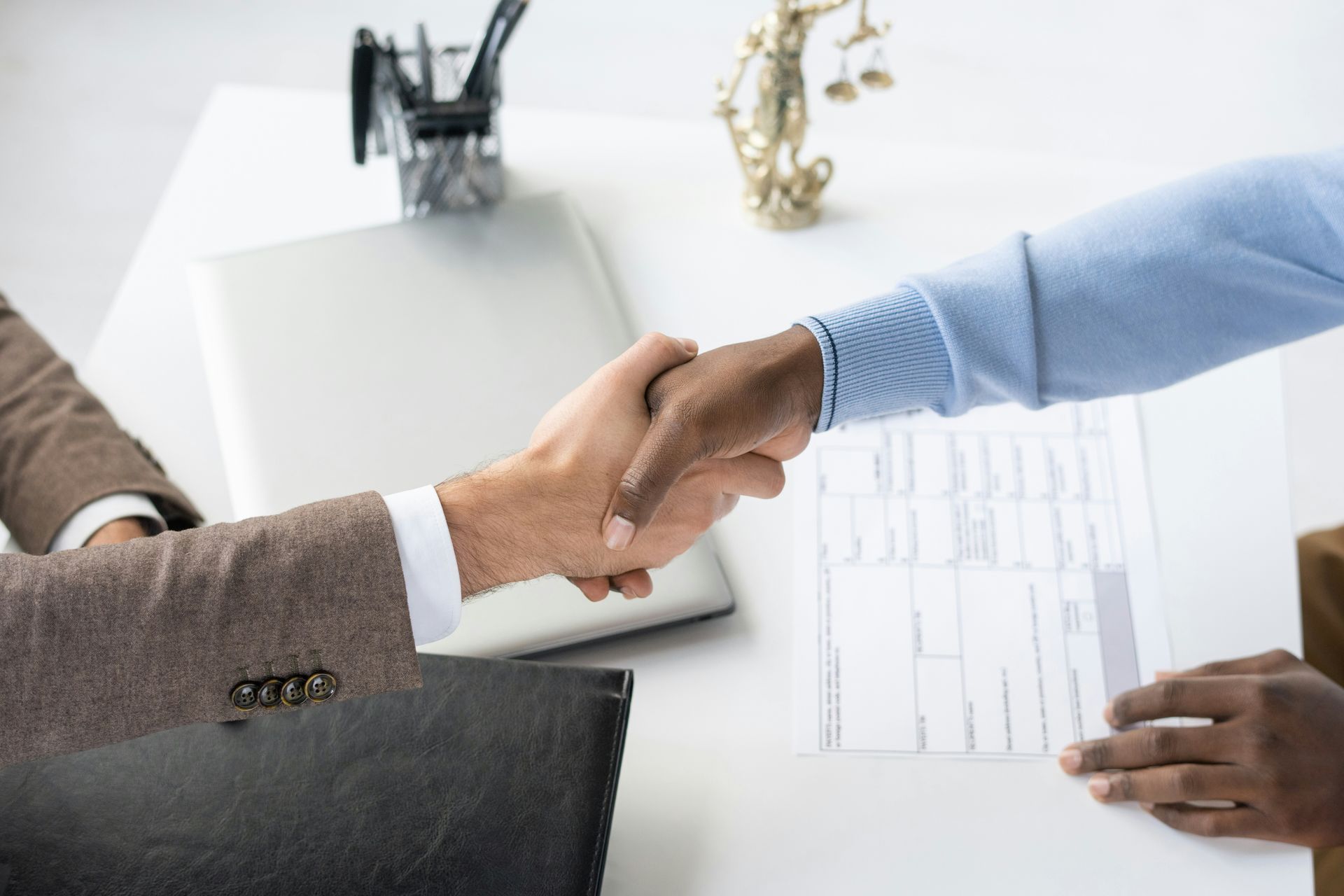 Na oka, consideramos que uma venda realmente boa vai além do número de contratos assinados.