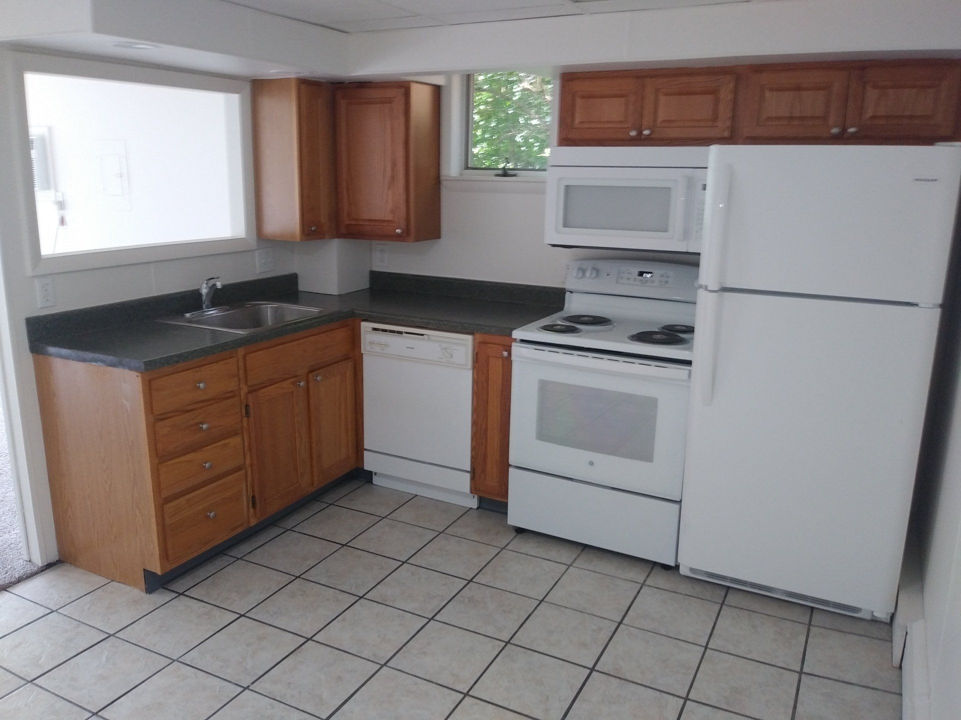 116 Prowell Drive Apt 3 Camp Hill Apartment Eat In Kitchen Photo #2