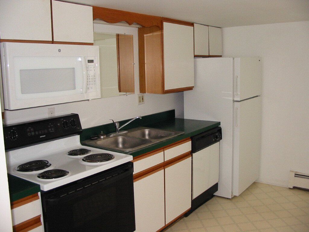 231 E Main-St Shiremanstown Apt 5 Kitchen Photo 1