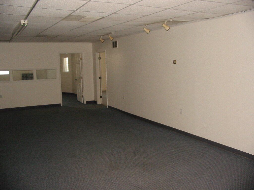 Mult-Use Commercial Building for Lease in Lemoyne, PA