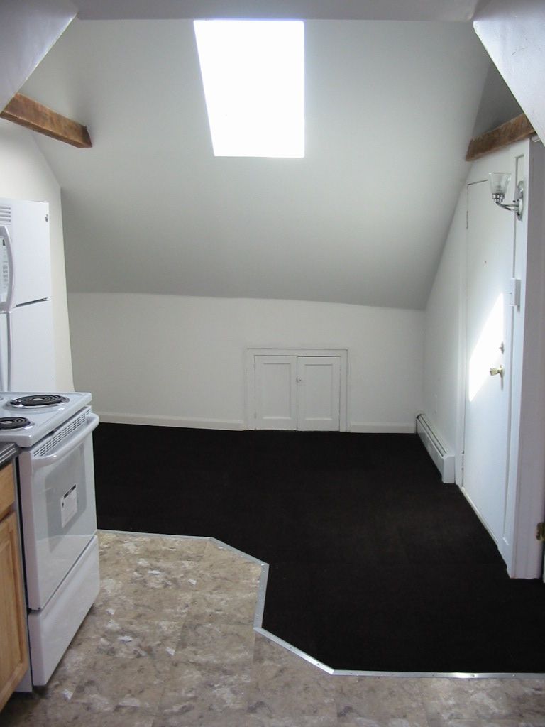 310 Market St. Apt E New Cumberland Apartment Living Area Photo #1