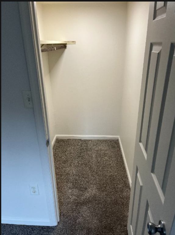 116 Prowell Drive Apt 5 Camp Hill Apartment Closet Photo