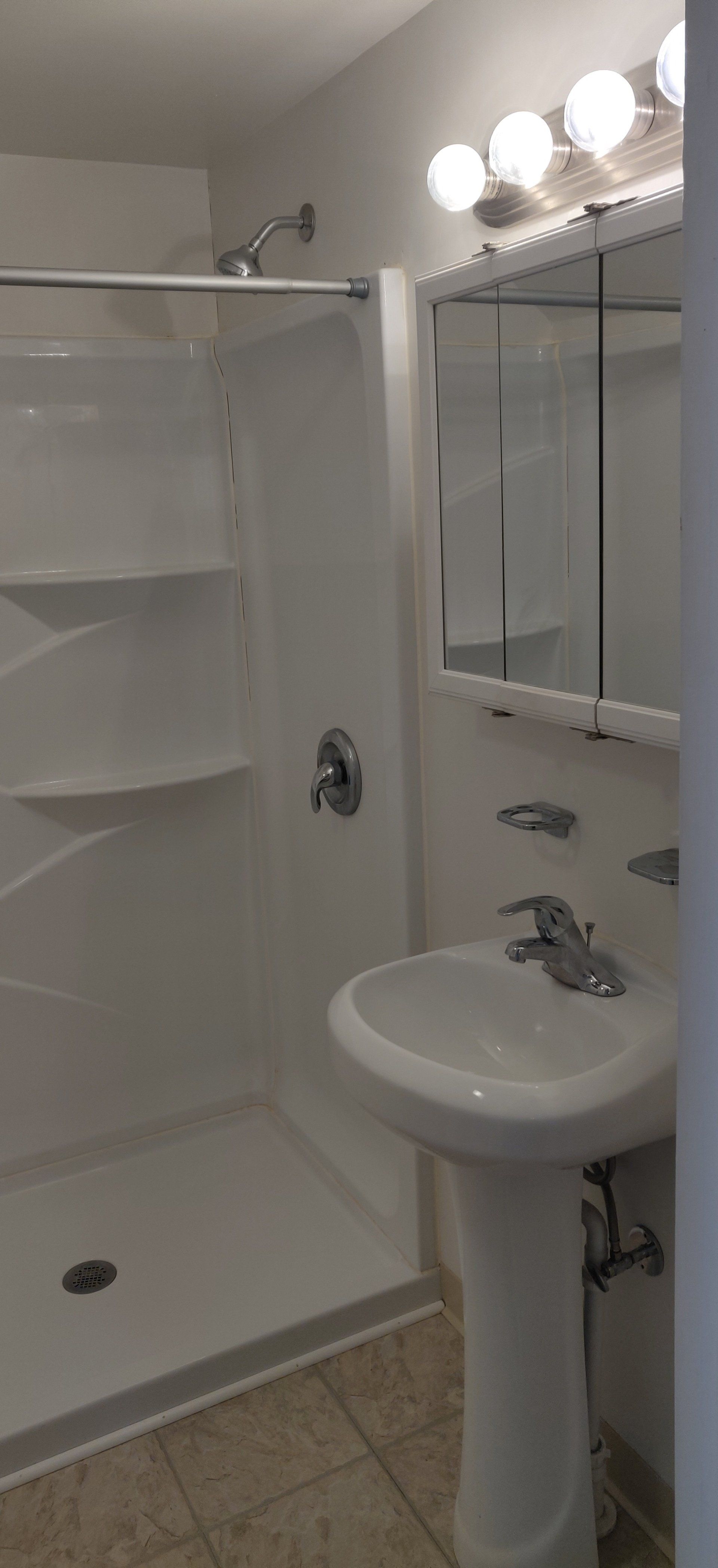 239 E Main-St Shiremanstown Apt A Bathroom Photo #2