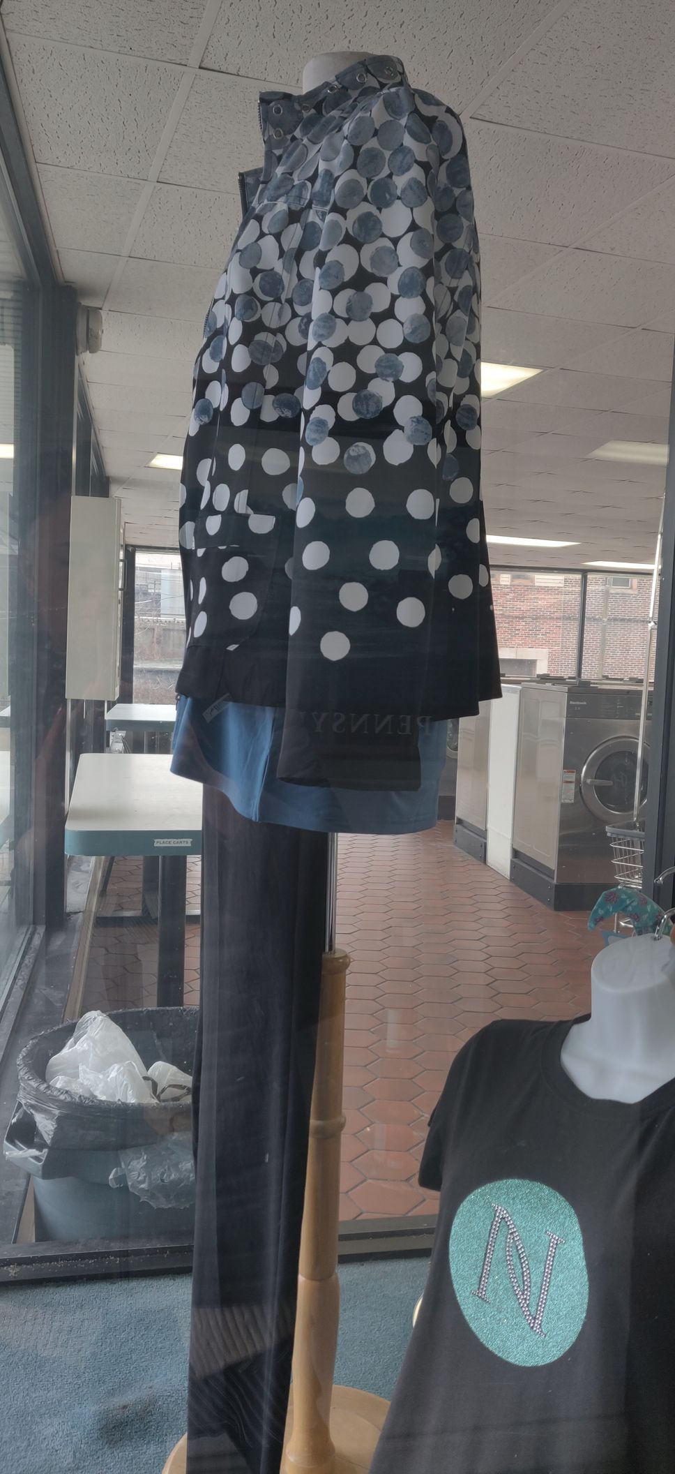 South Port Center / Marketing Show Window Photo #3 for Lease