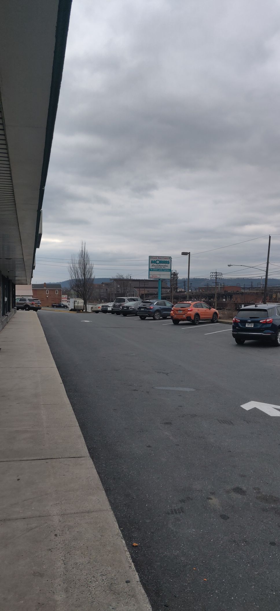 Dauphin Shoppette Workshop / Store Room Interior Photo #5 for Lease