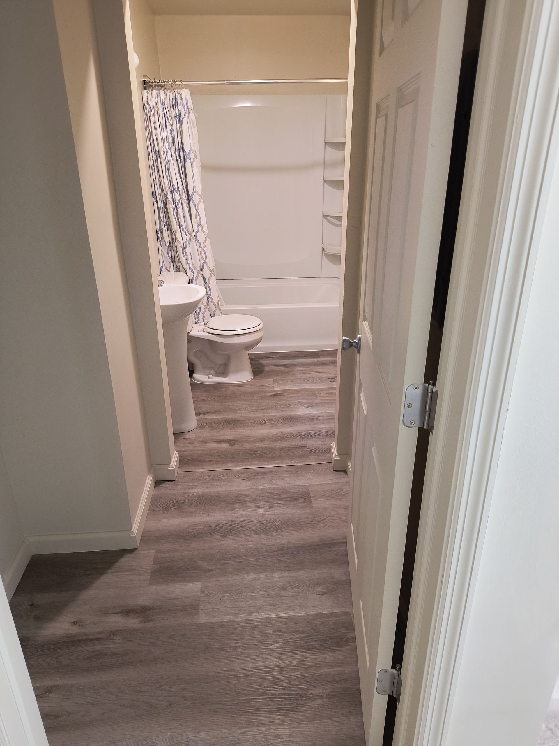 243 E Main-St Shiremanstown Bathroom Photo #1