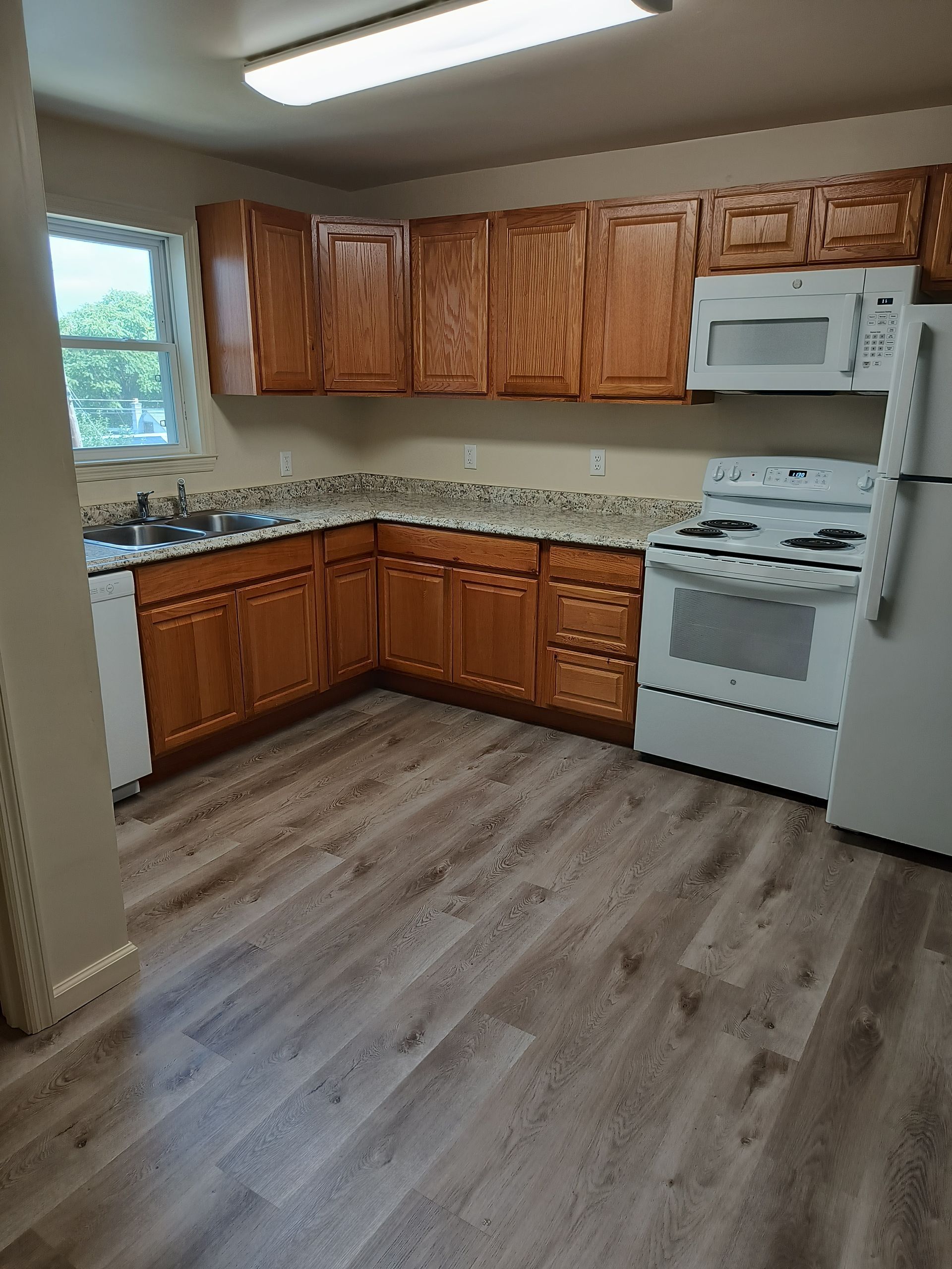 243 E Main-St Shiremanstown Kitchen Photo #3
