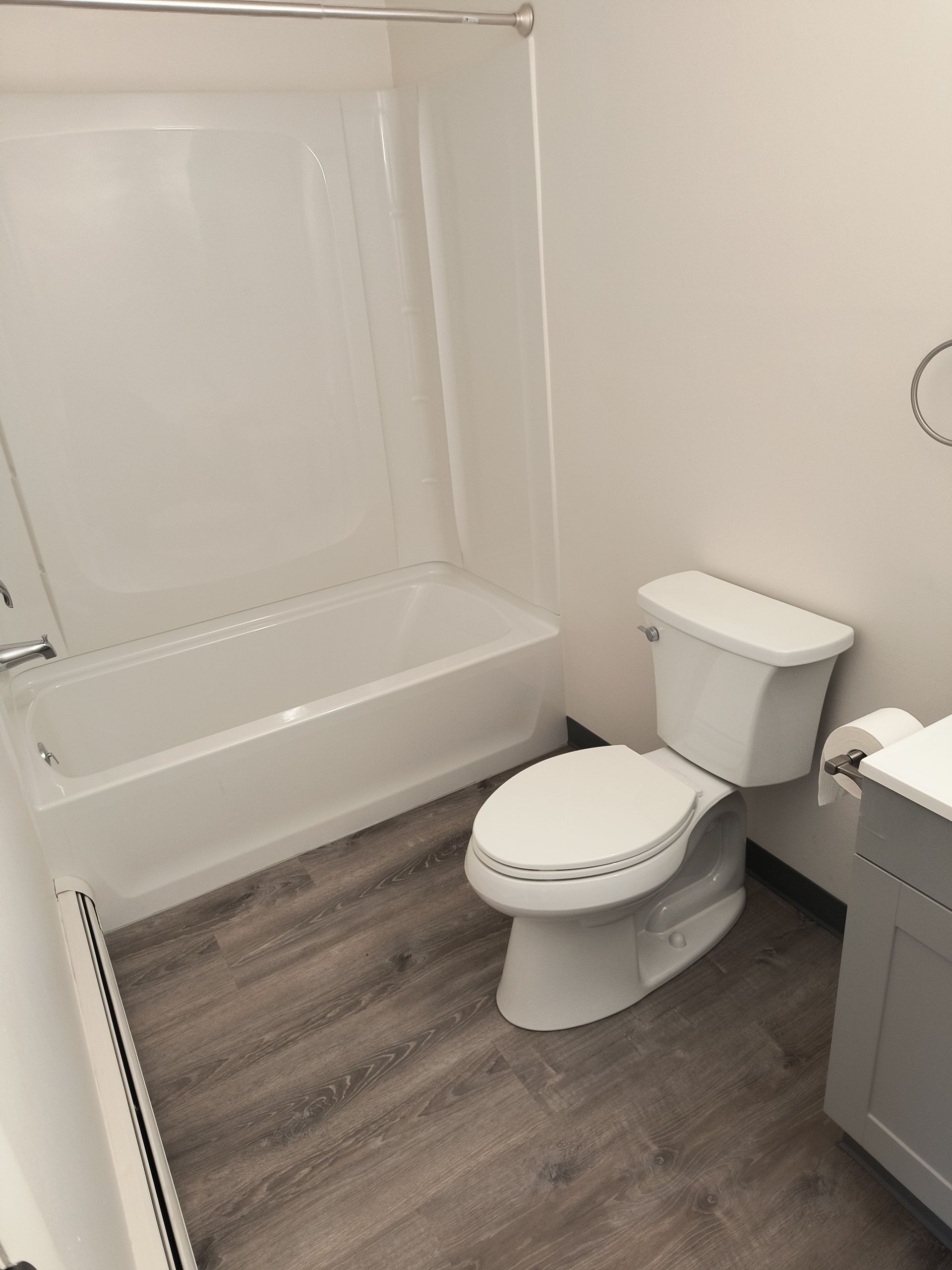 235 E Main-St Shiremanstown Apt 6 Bathroom Photo #2