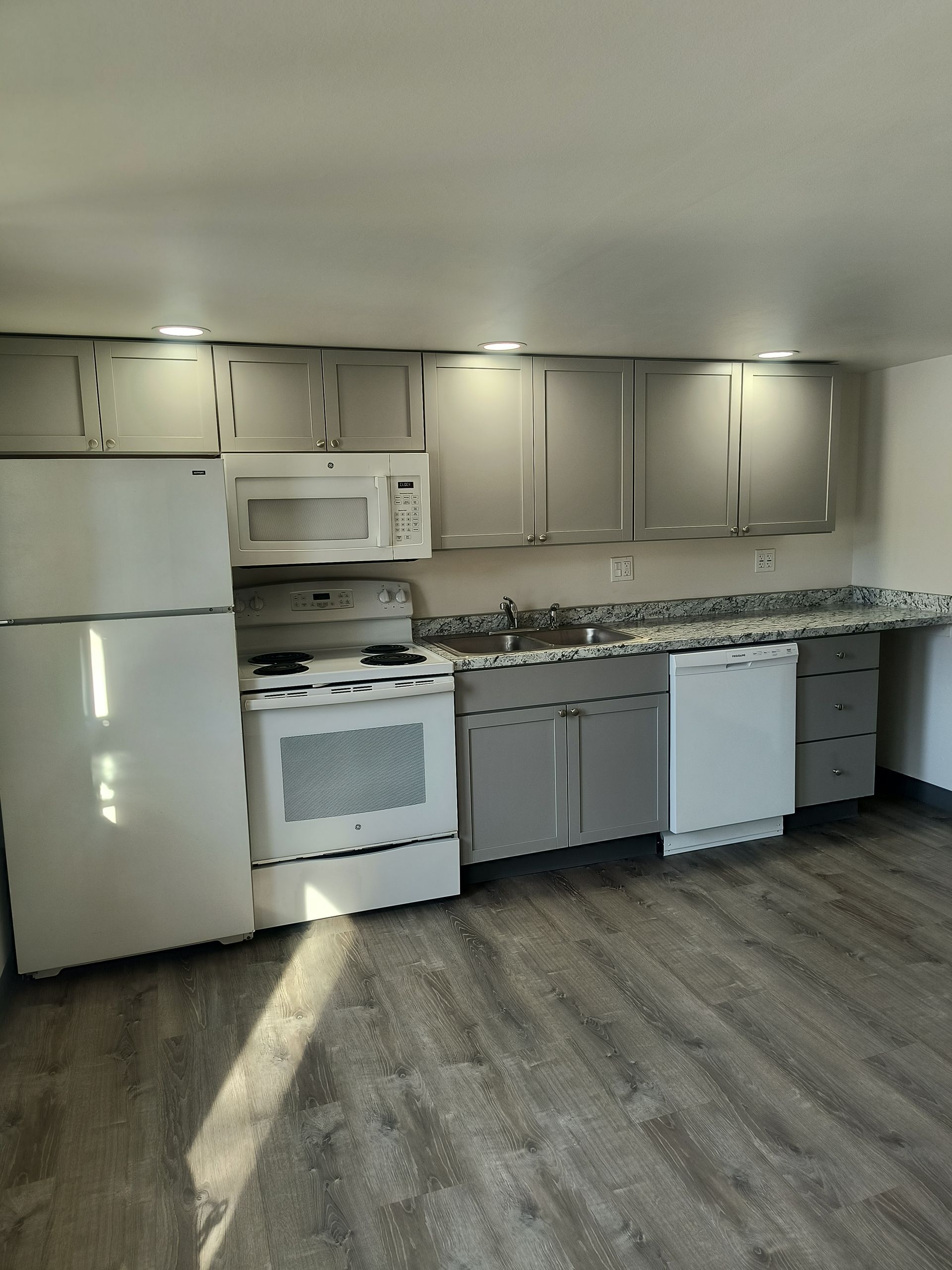 112 Prowell Dr. Apt 8 Camp Hill Apartment Kitchen Photo