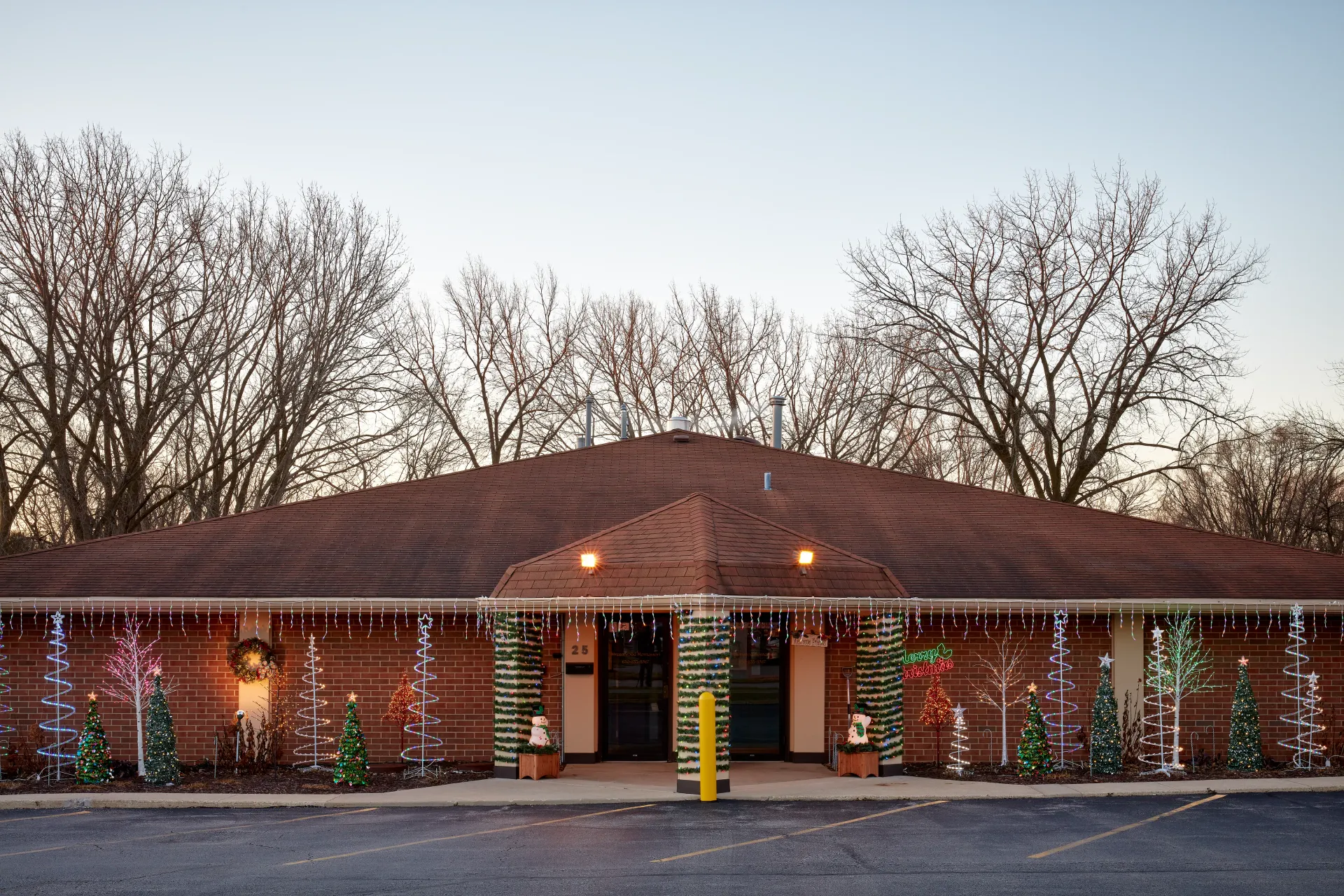 Christmas at Pre-School. Streamwood Montessori preschool. Streamwood, Illinois 2022 - Robert Swiderski