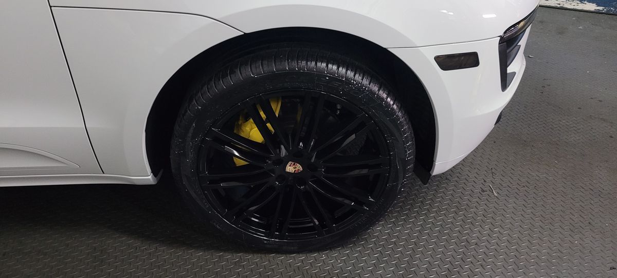 Auto Repair Shop Gallery Image | Temis Motorsports