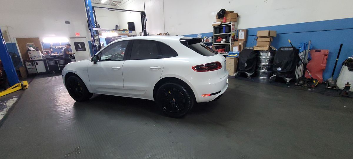 Auto Repair Shop Gallery Image | Temis Motorsports