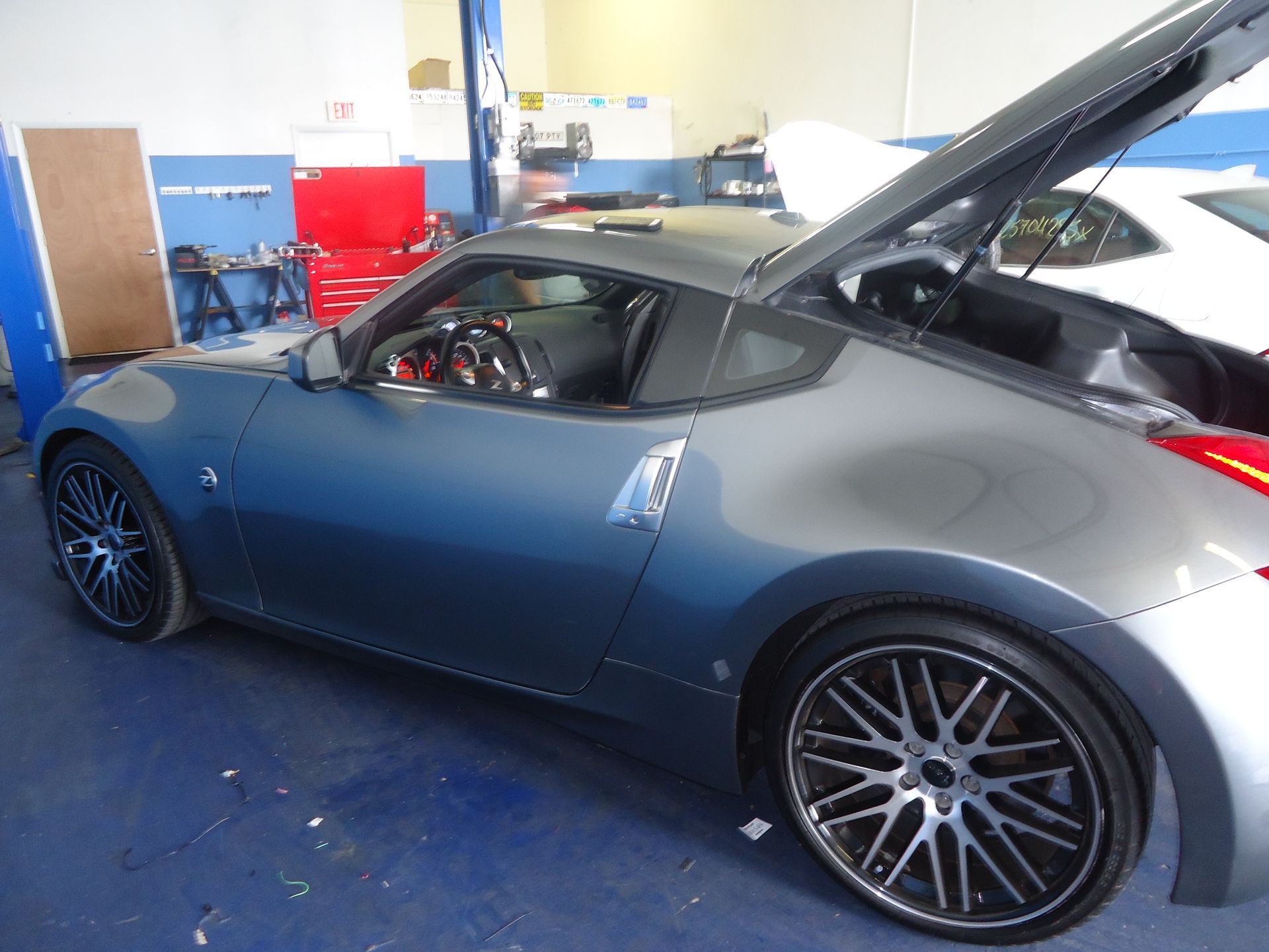 Auto Repair Shop Gallery Image | Temis Motorsports