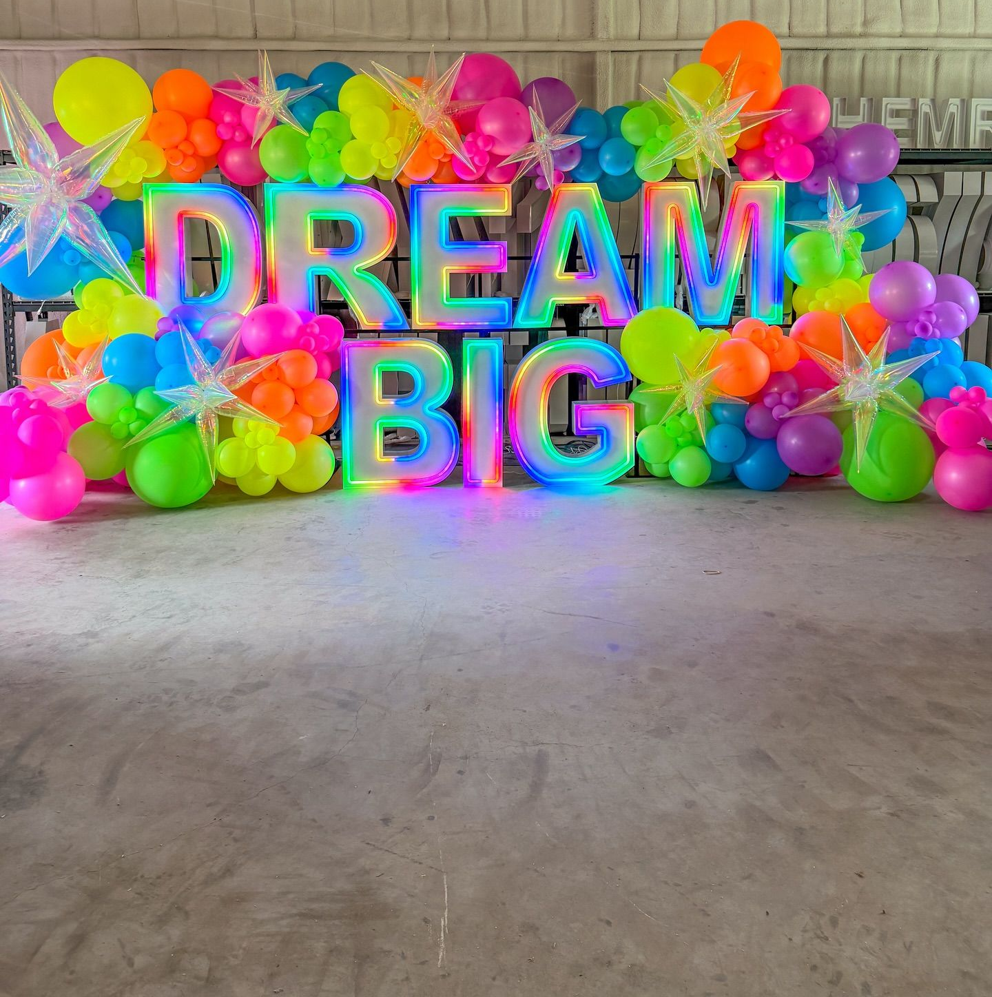 dream big led marquee waco texas neon balloon arch garland
