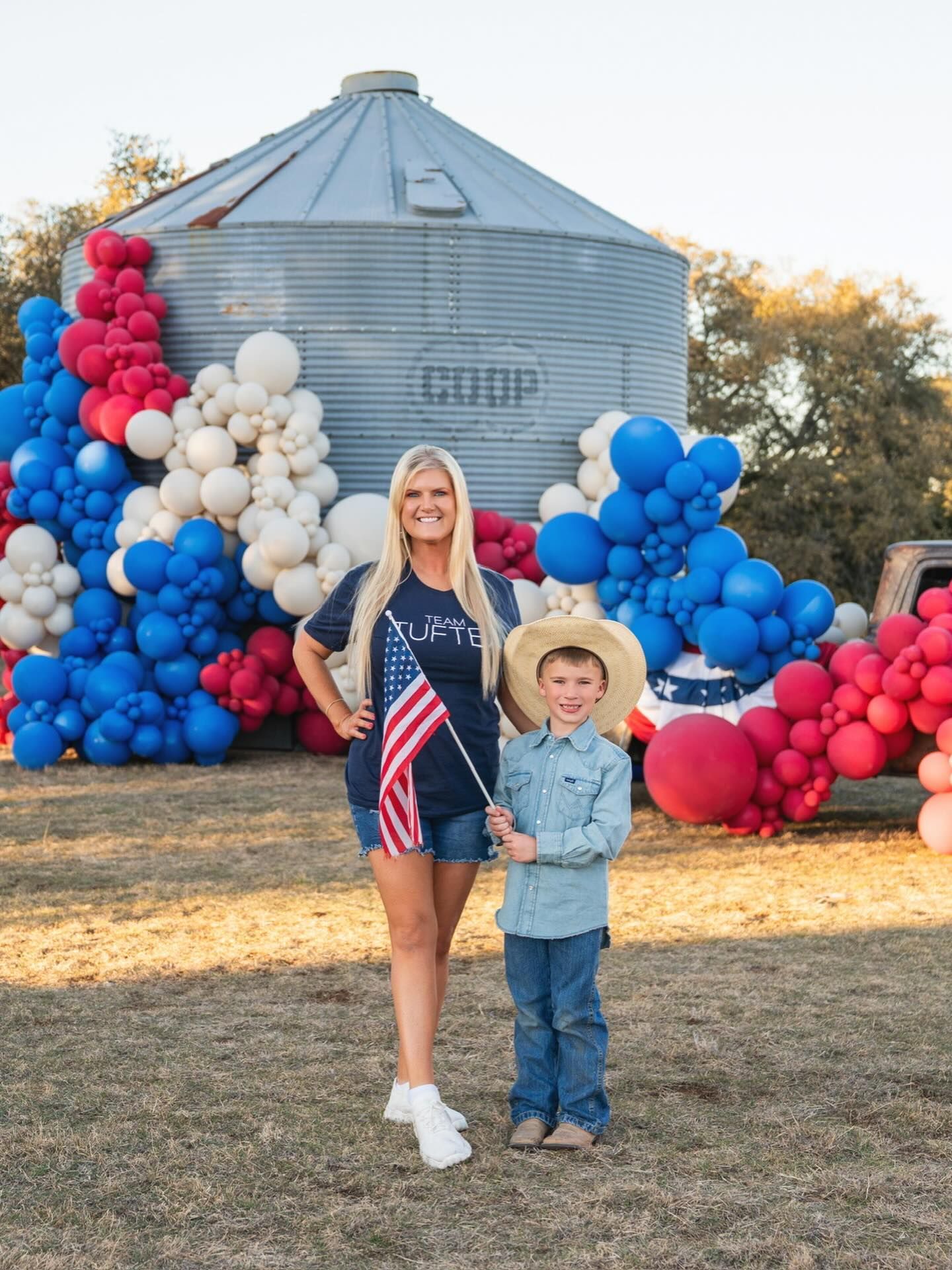 tuftex red white and blue patriotic 4th of july balloon arch garland waco texas