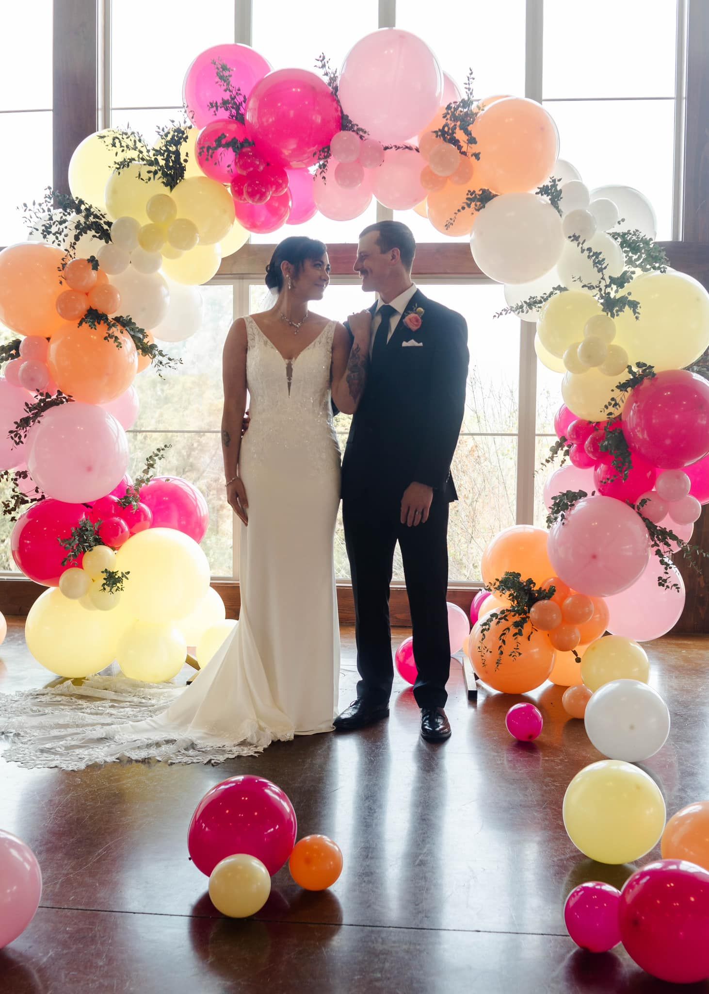 wedding balloon arch