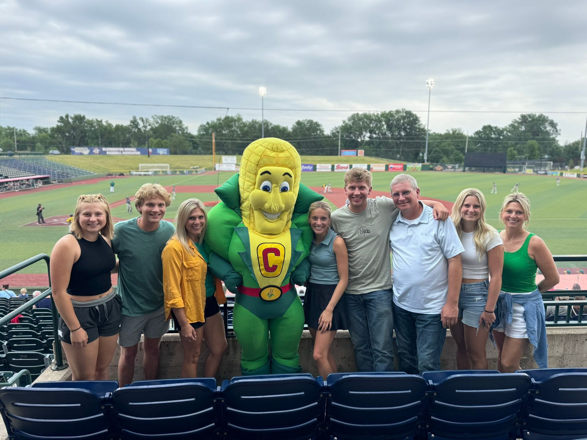 farm family at cornbelters