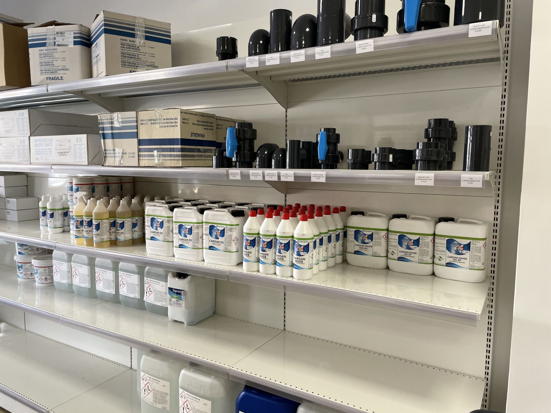 Prodotti acqua per piscina