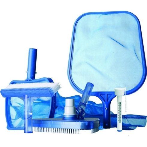 Strumenti pulizia piscina