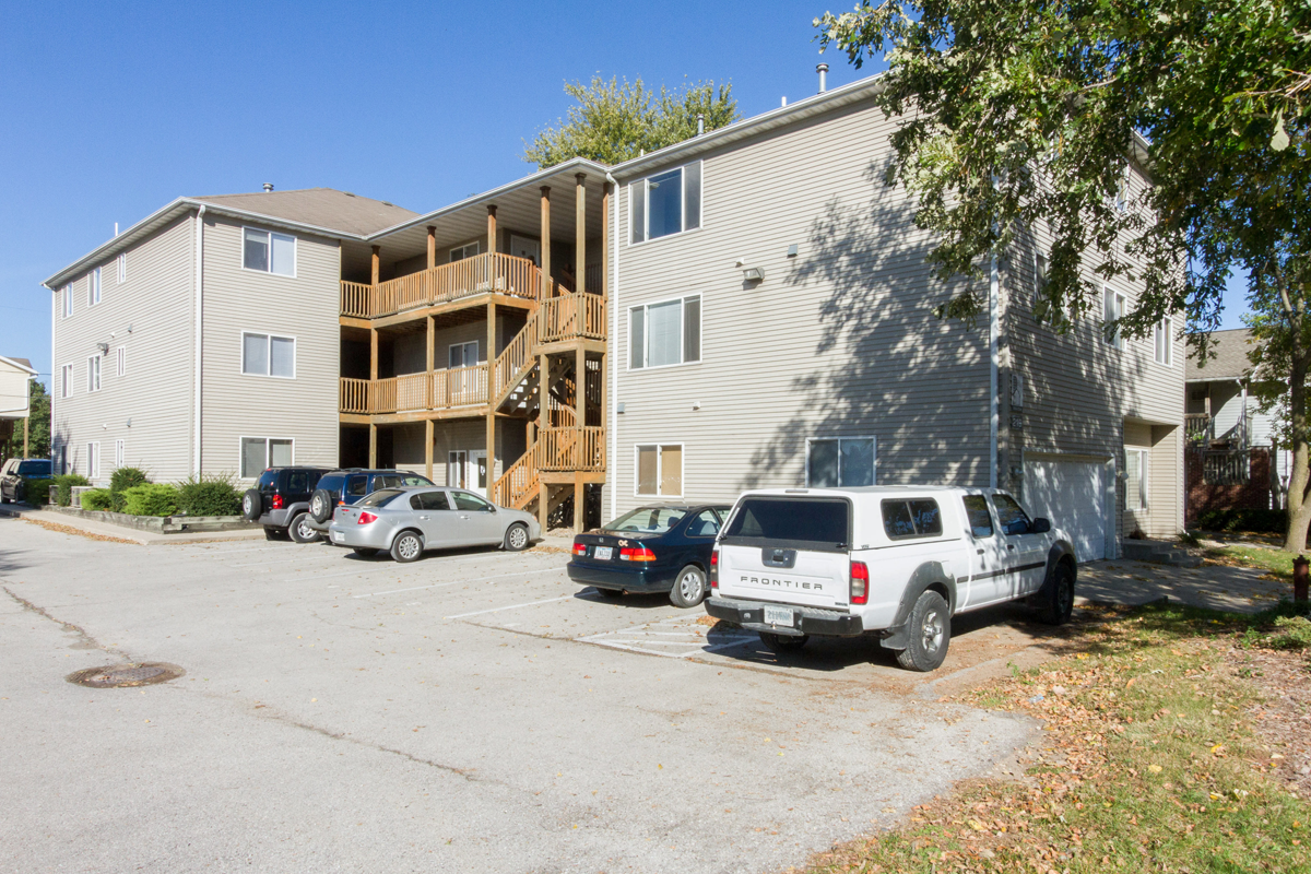 The Oaks Photo Gallery