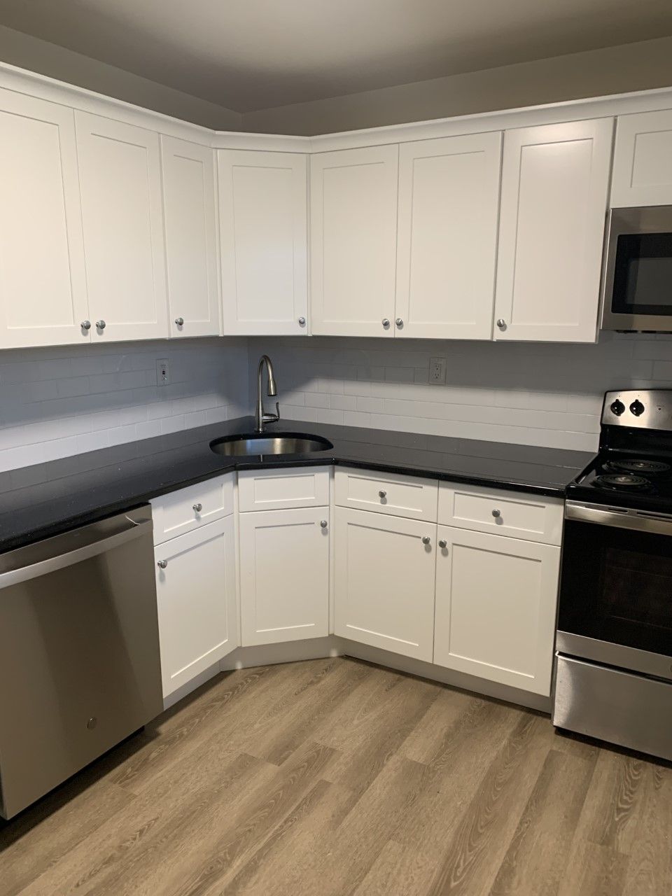 Rustic Ridge Apartments in Rockaway, NJ | Apartments in Dover, NJ