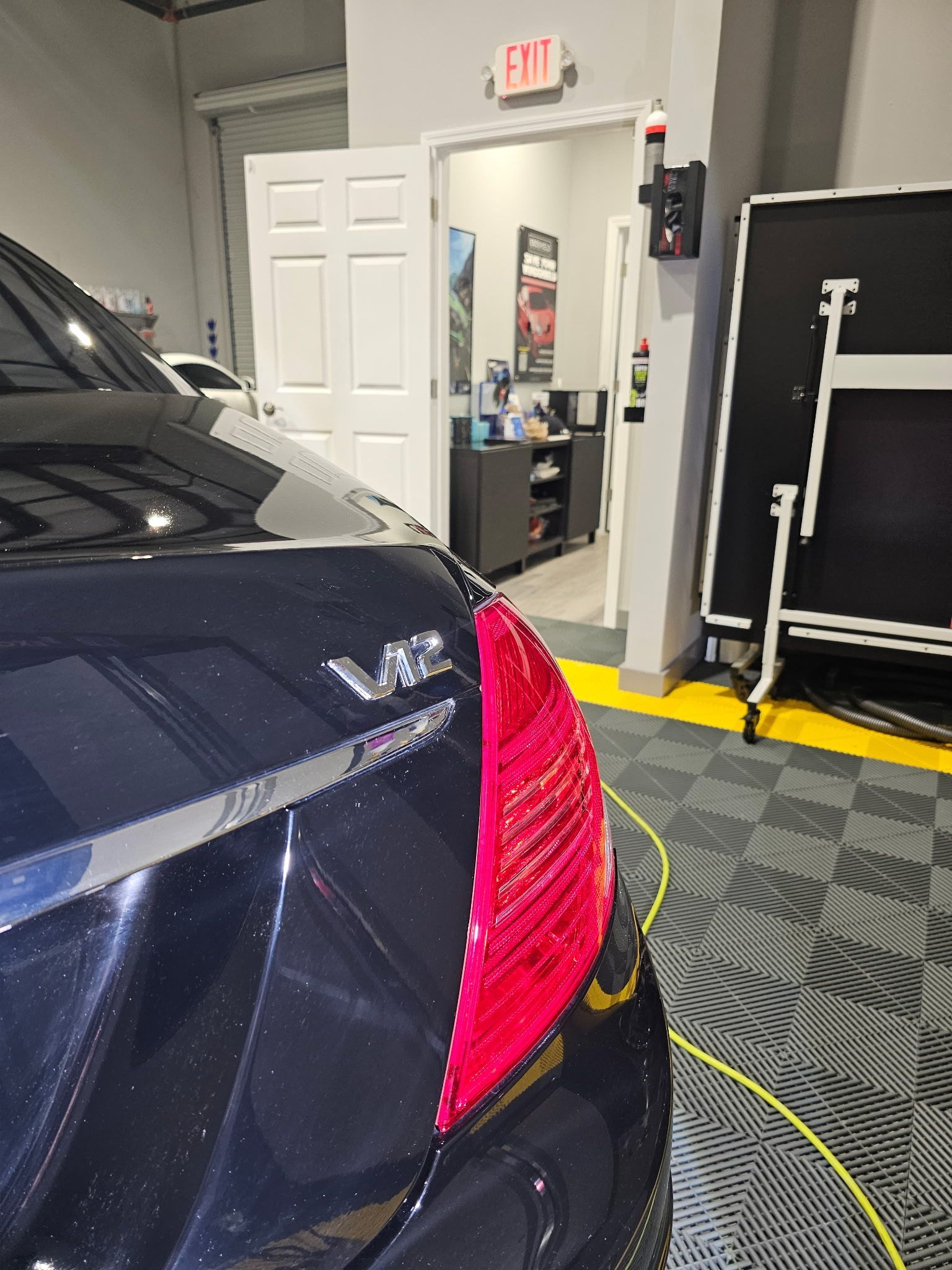 Dark blue Mercedes-Benz rear with 