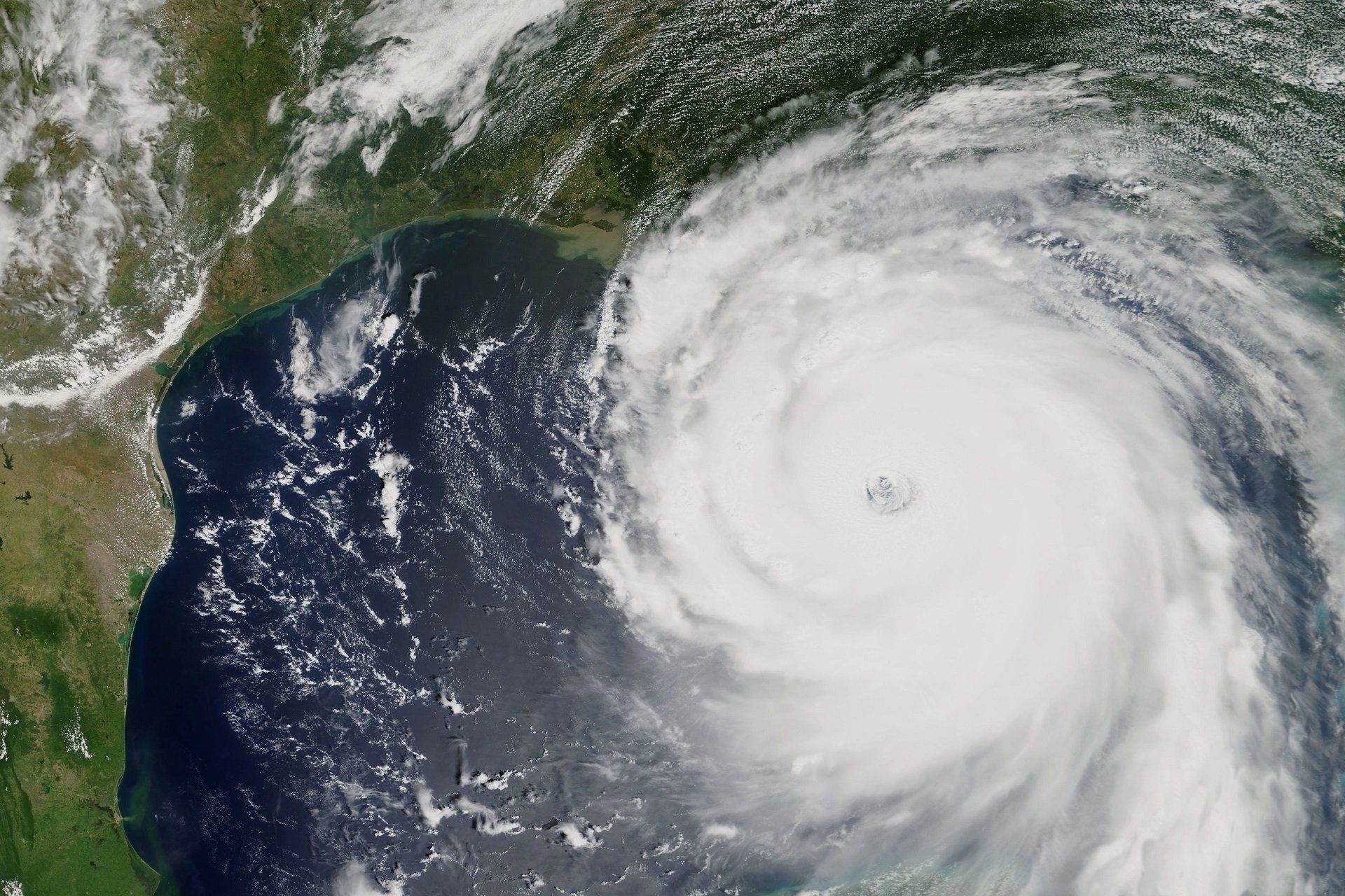Making a Hurricane Damage Claim in Florida
