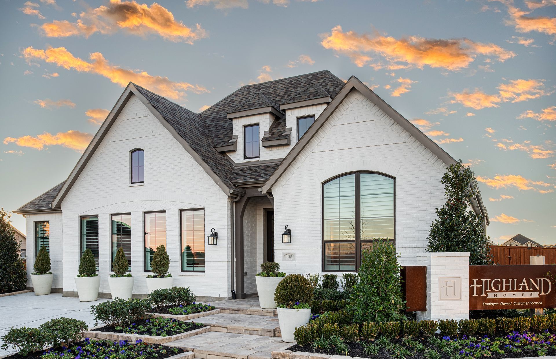 Home Front Exterior | Morningstar Homes