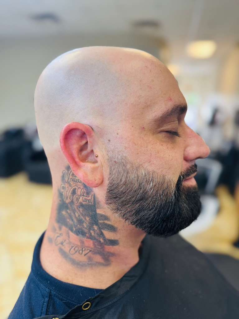 Men’s haircut by Debbie