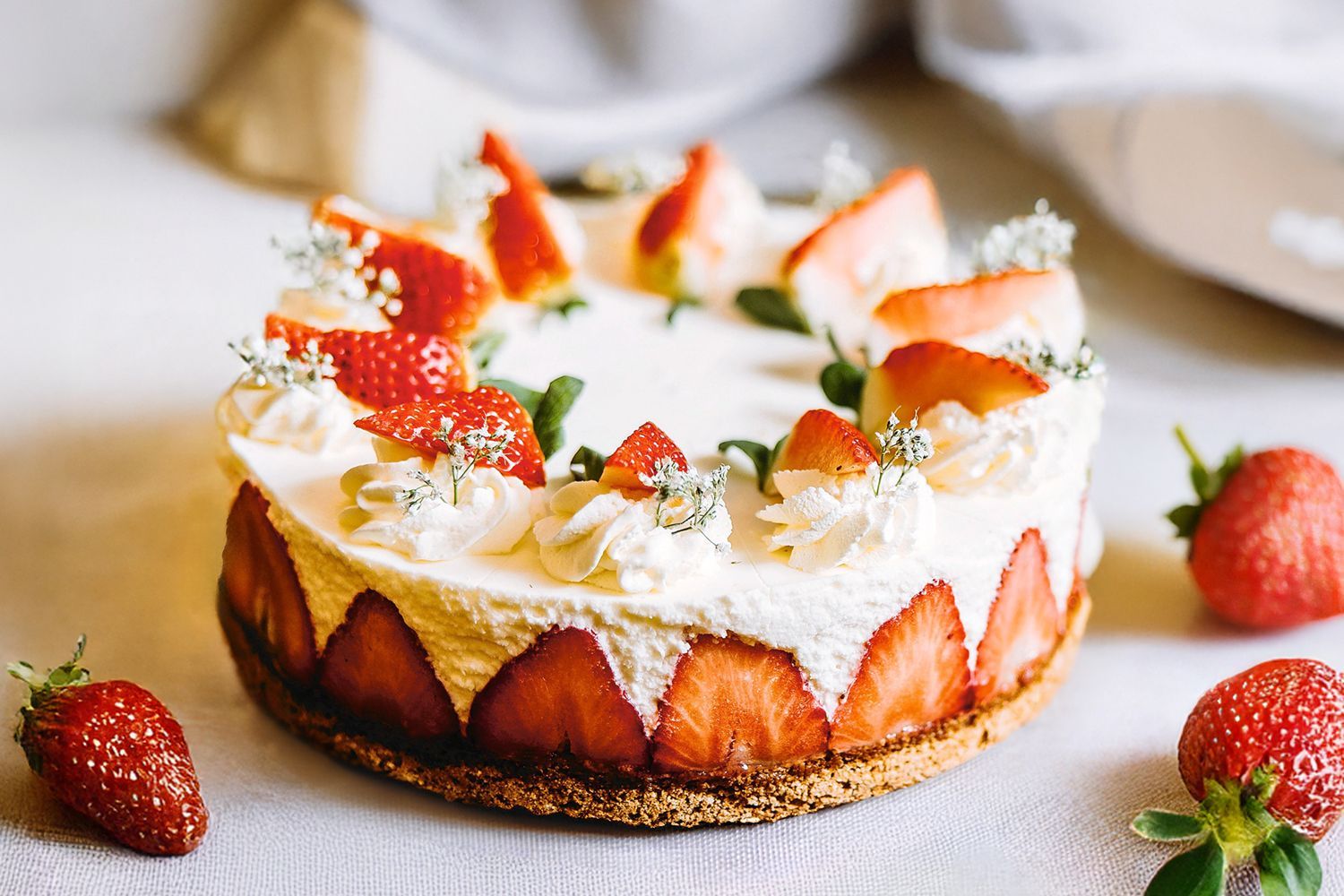 ERDBEER-JOGHURT-TORTE