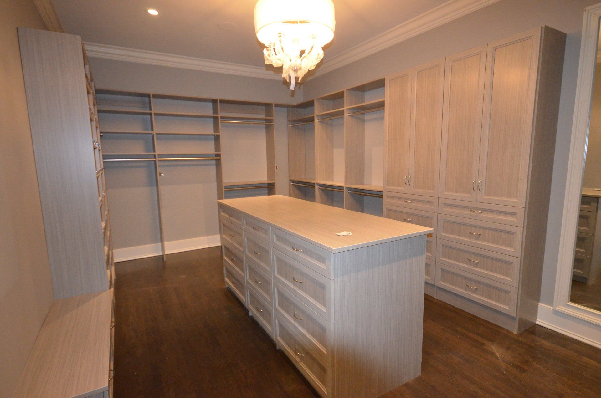 Custom Closet System