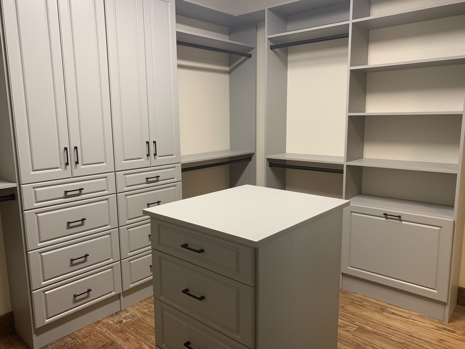 Custom Closet System