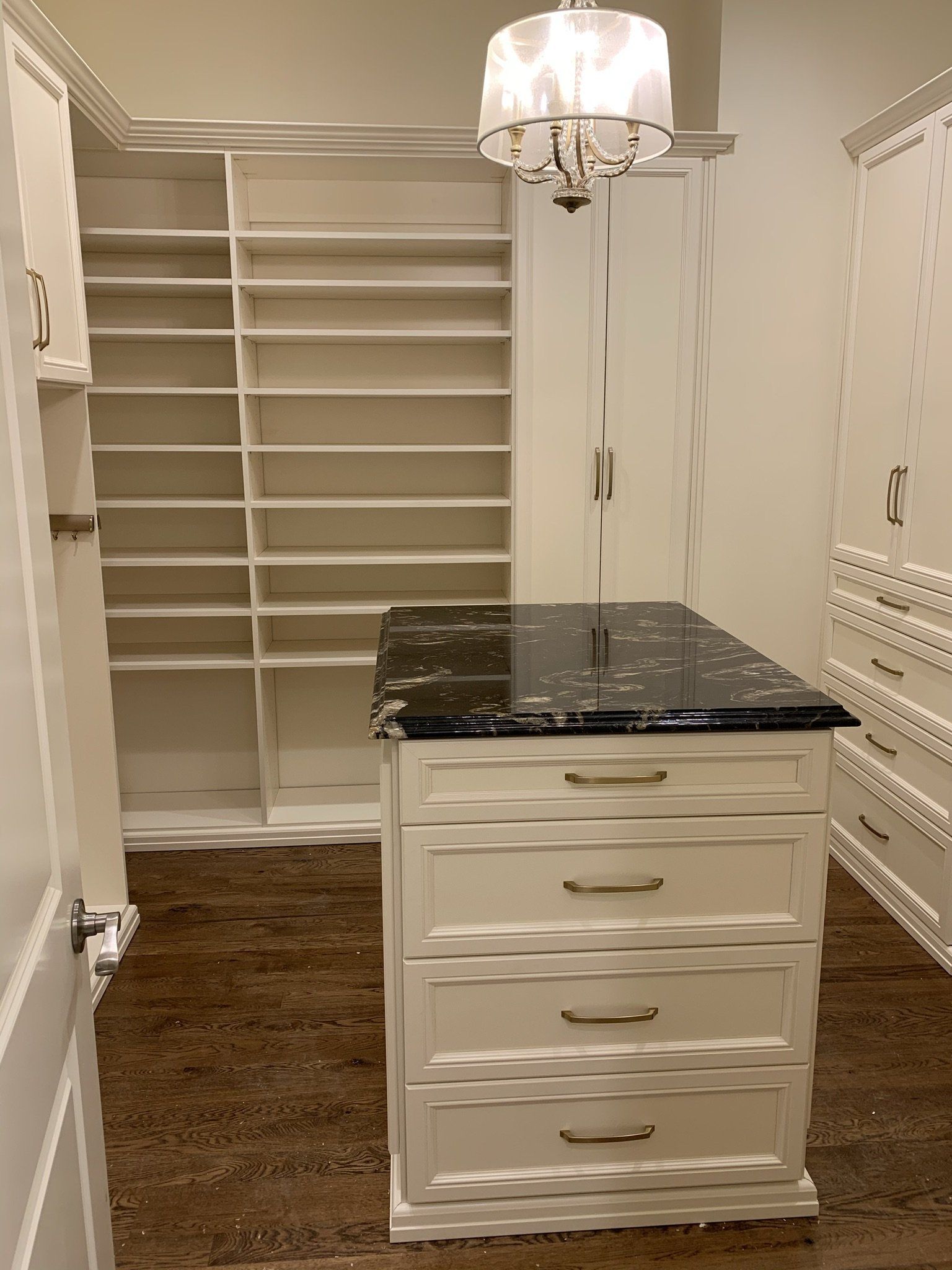 Custom Walk In Closet System