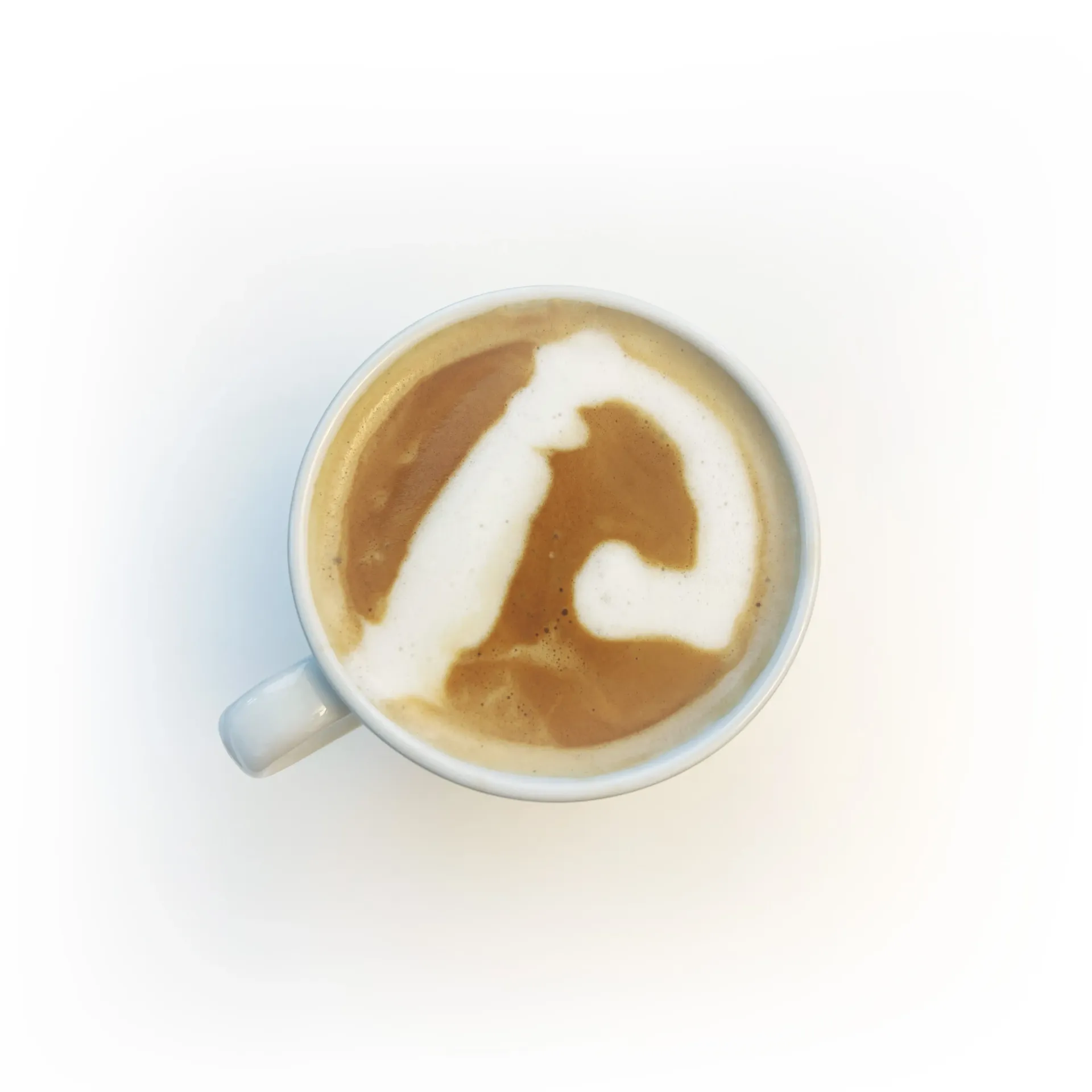 Kaffe i hvitt krus med lattekunst som ligner logoen til Delta Arkitekter AS.