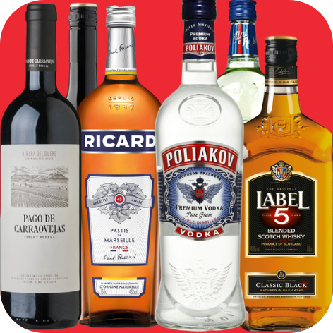 Un grupo de botellas de licor que incluye a Ricard Poliakov y la Label 5
