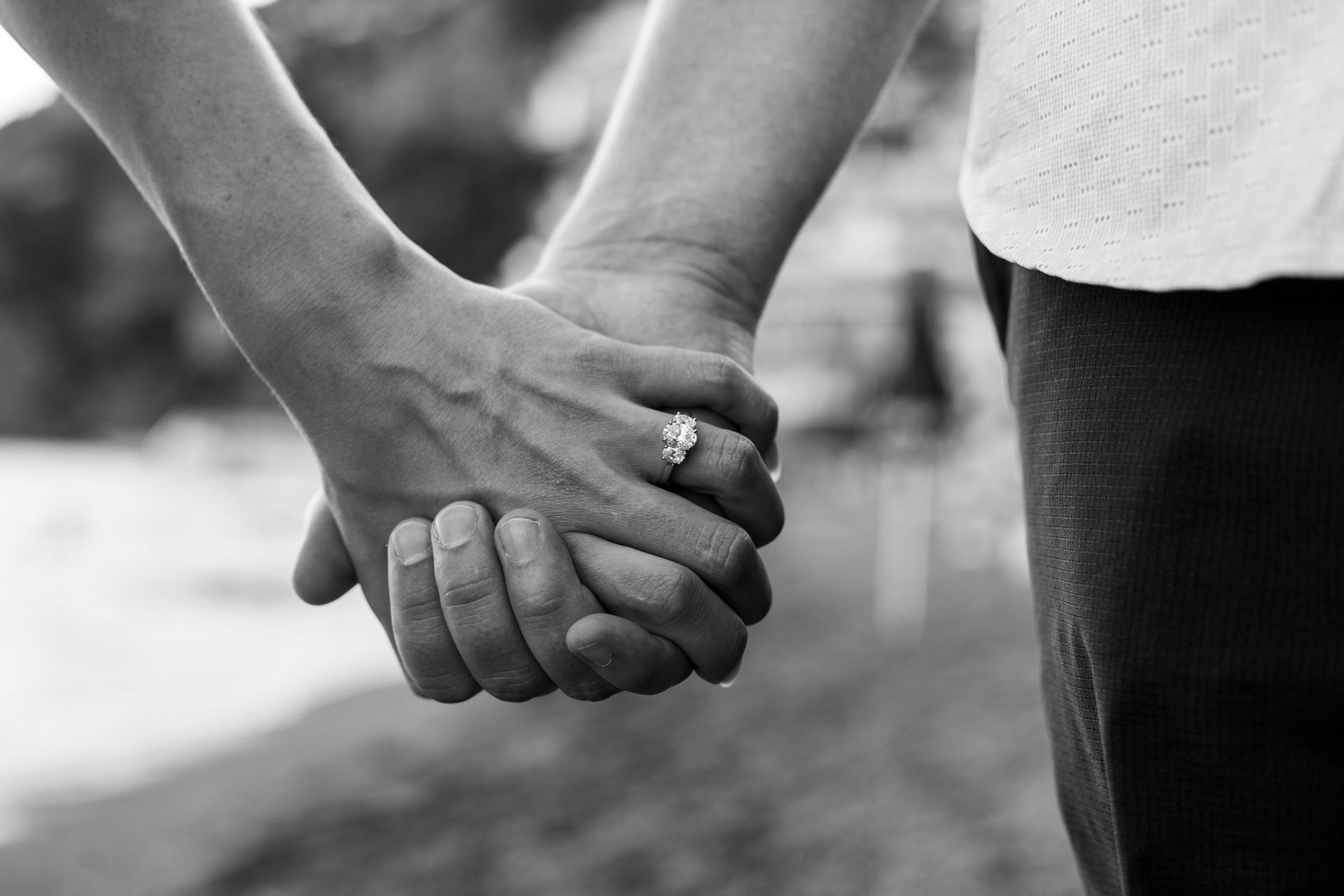 Couple holding hands – Romantic Detail.