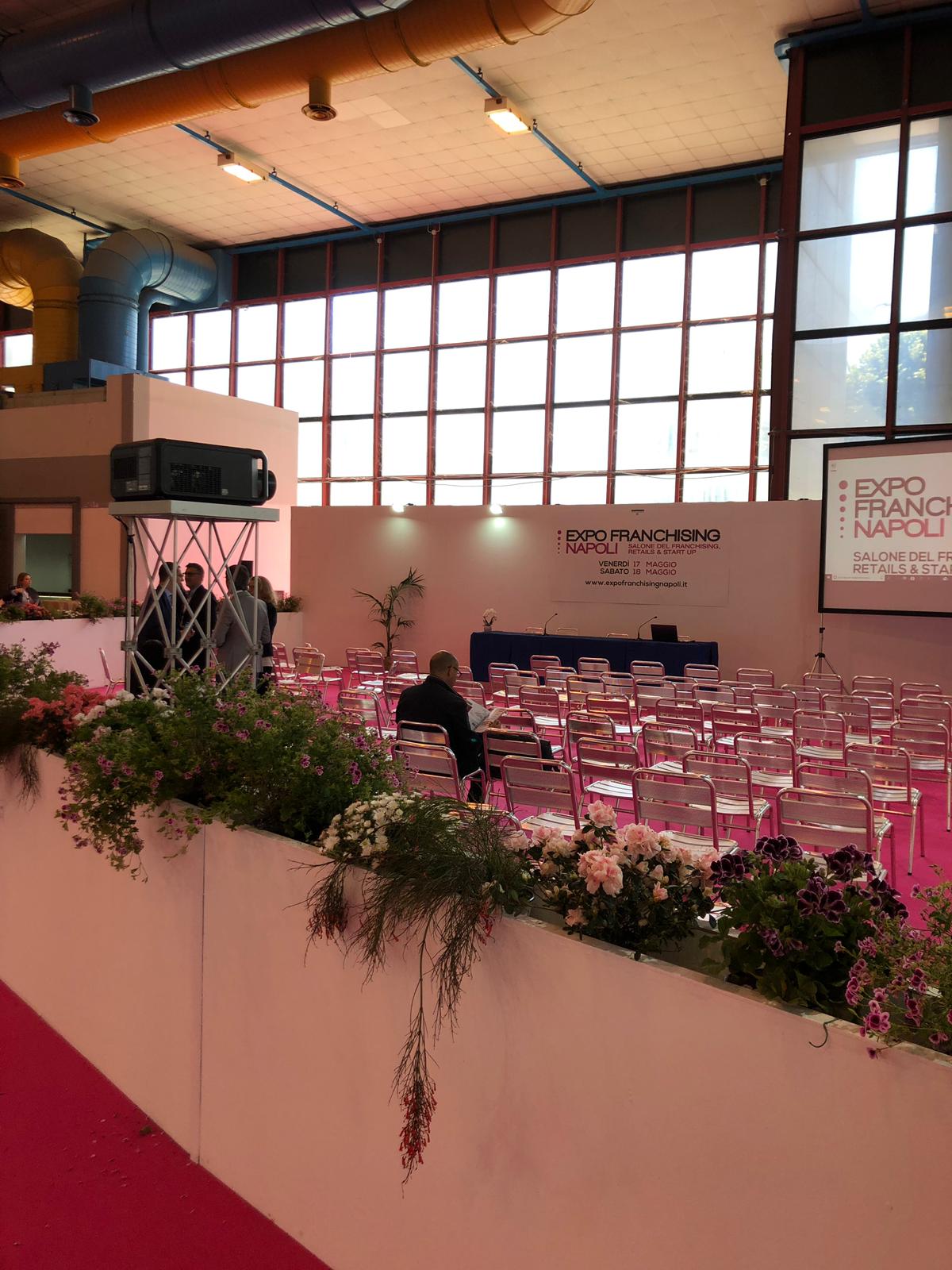 Cusano Stand allestimenti alla fiera Expo Franchising – NapoliCusano Stand allestimenti alla fiera Expo Franchising – Napoli