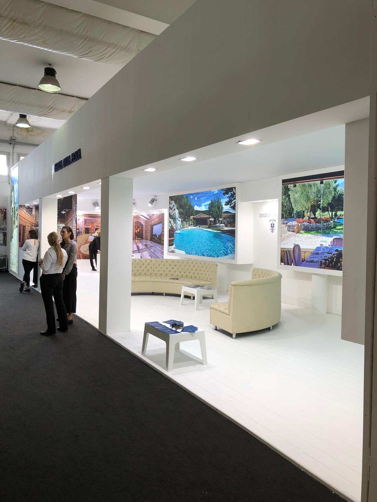 Fiera Tutto Sposi Napoli, stand Tenuta Donna Fausta allestito da Cusano Stand