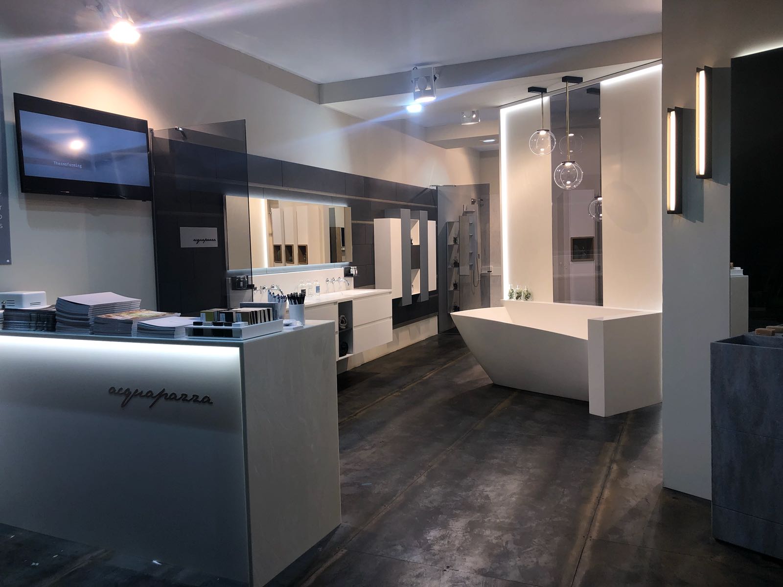 Stand Acquapazza Design Salone del Mobile Milano, stand allestito da Cusano Stand