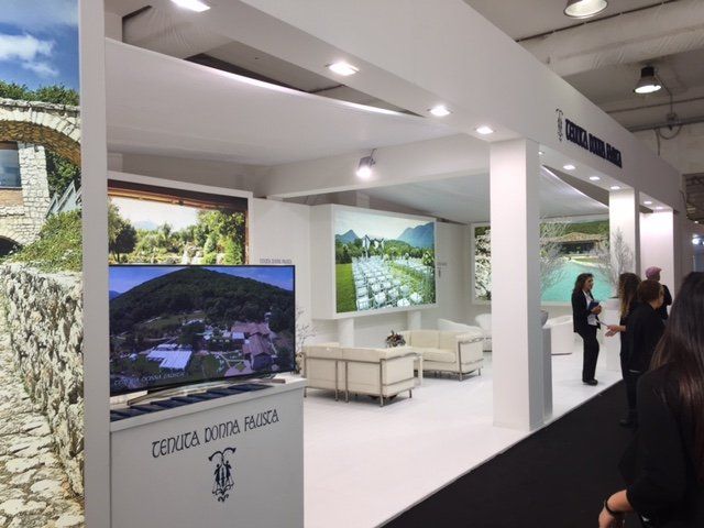 Fiera TuttO Sposi Napoli, stand Tenuta Donna Fausta allestito da Cusano Stand