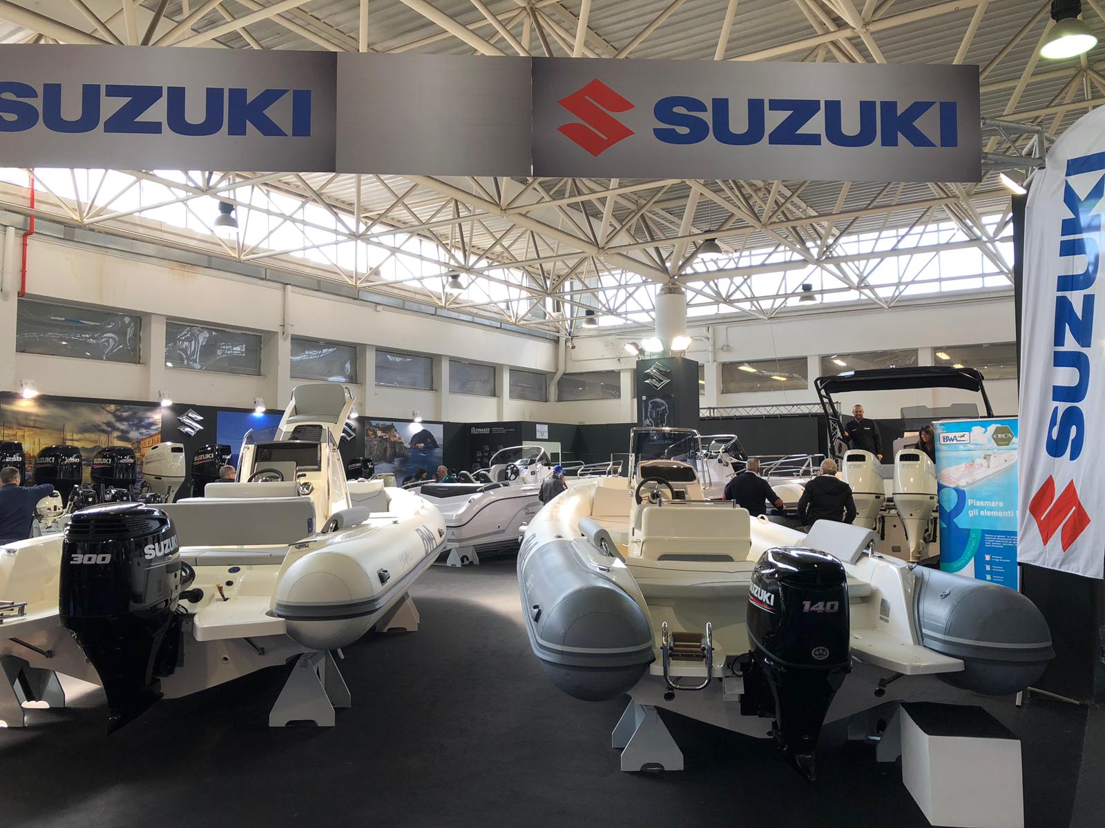 Stand Suzuki al NauticSud, Allestimenti Cusano Stand