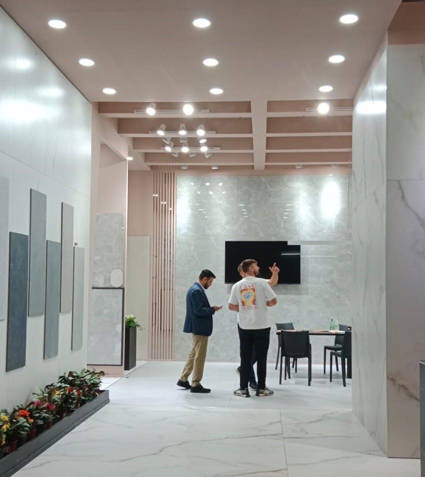 Stand Emcer al Cersaie