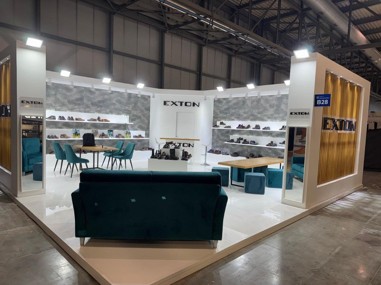 Stand Exton Micam, Milano 2026