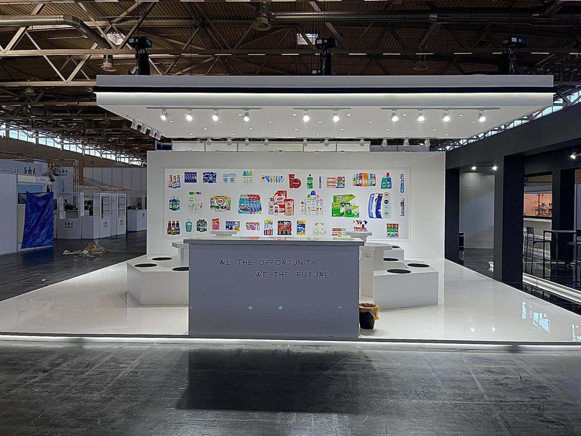 Iaw Colonia stand Raap Trading