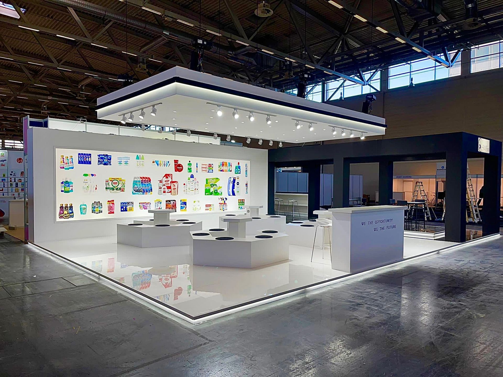 Iaw Colonia stand allestito da Cusano Stand