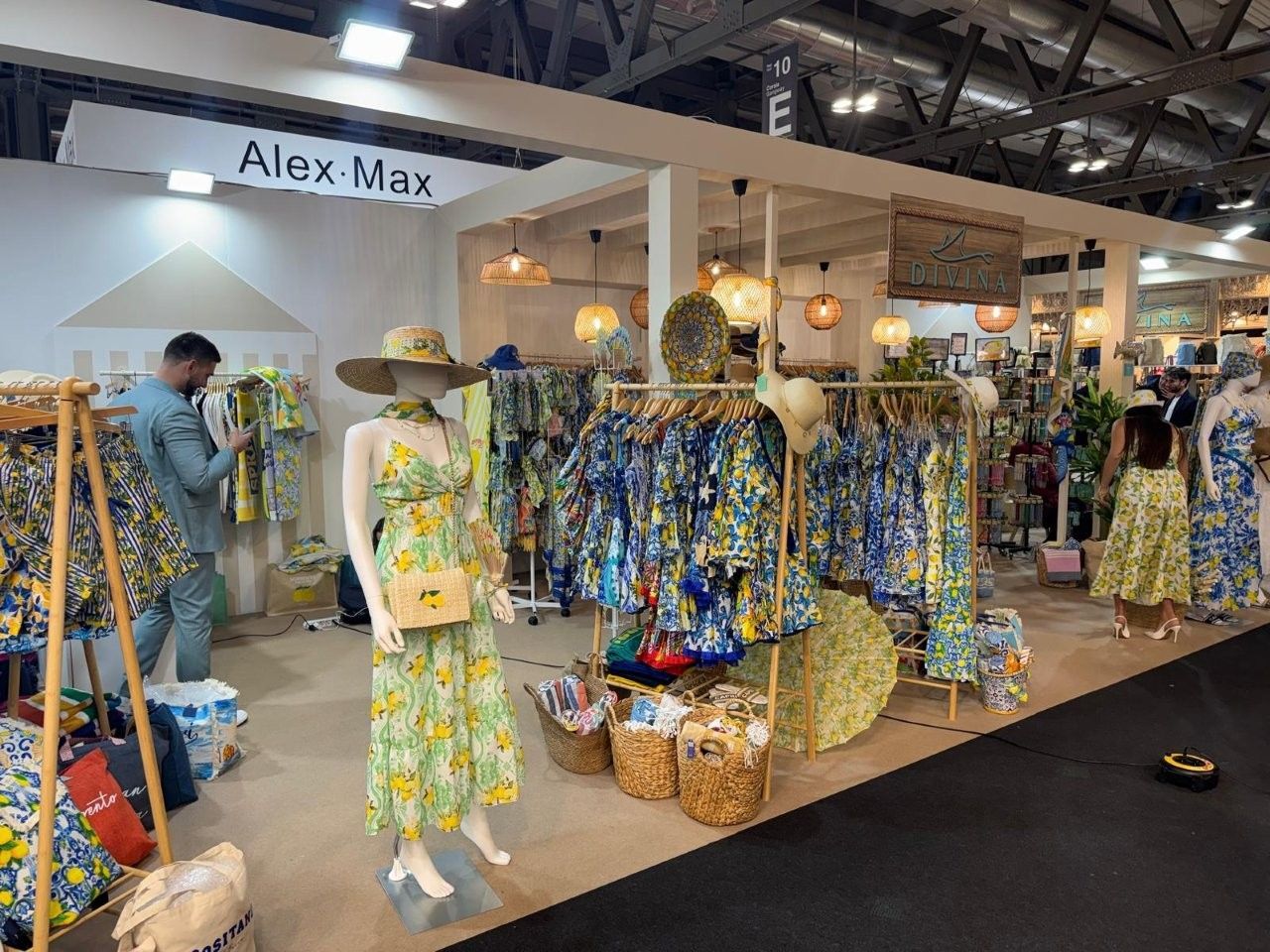 Stand Alex Max MIlano Fashion&Jewels
