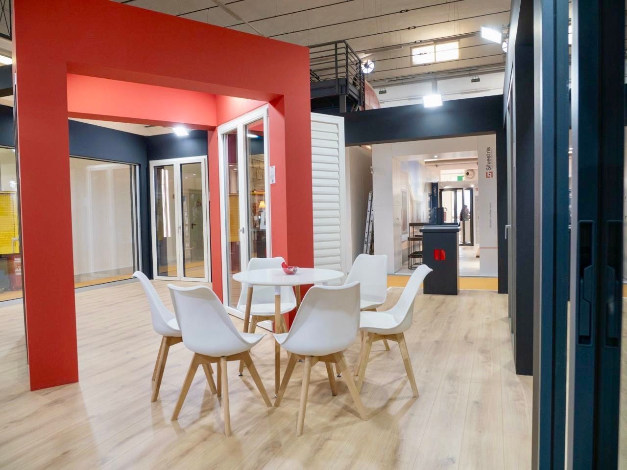 Interno stand allestito alla Fiera Saie, Bari 2025