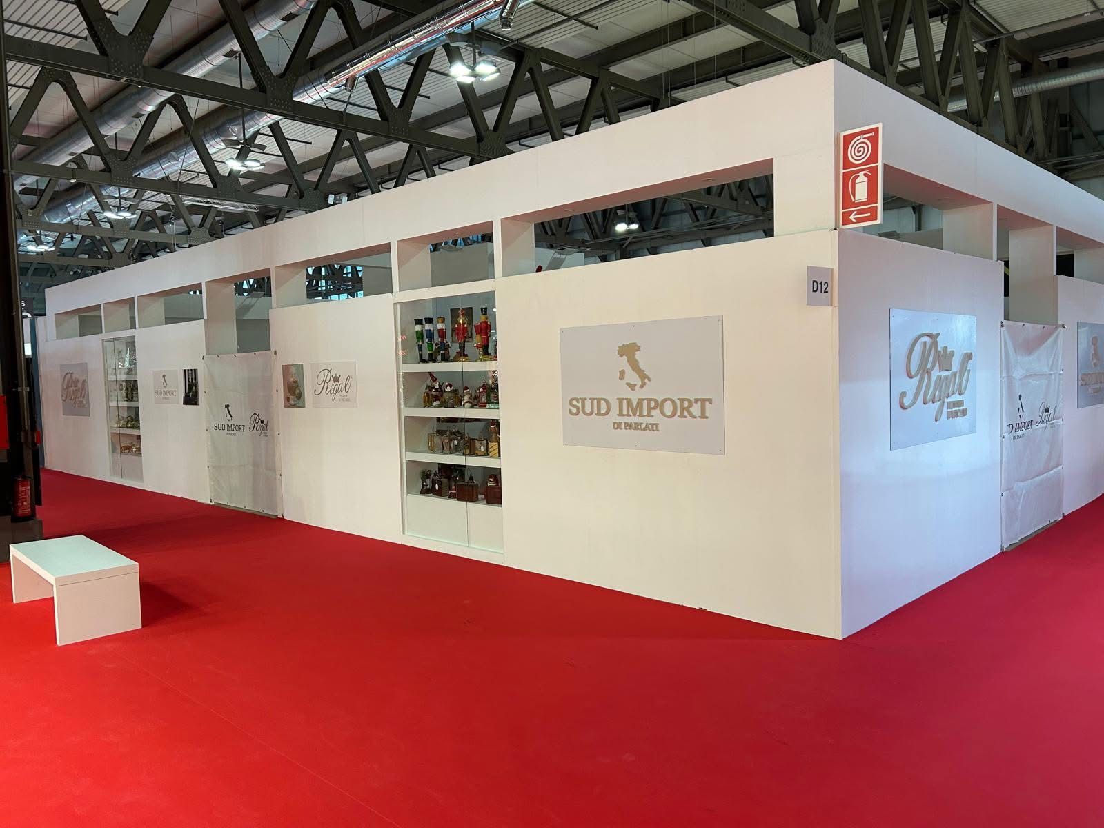 Stand allesttito alla fiera Homi MIlano