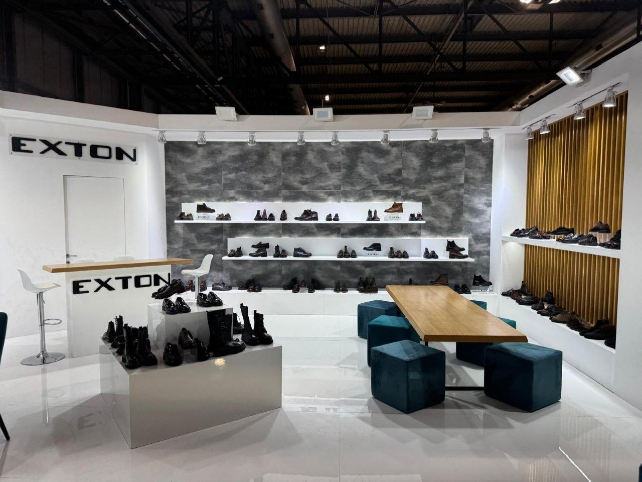 Stand Exton Micam, Milano 2026